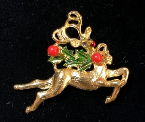Vtg Christmas Brooch Pin Rudolph Red Nosed Reindeer Holly Leaves Gold Tone Metal - Picture 1 of 7