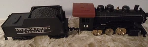 TYCO HO SCALE 0-6-0 SANTA FE LOCO AND TENDER NEEDS REPAIR - Picture 1 of 4