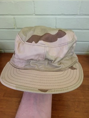 1990s Military Army Desert Camouflage Combat Hat Cap Short Bill size 7 5/8  ET - Imagem 1 de 4