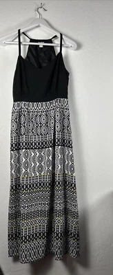 J. Maxi Vestido Crew Talla 8 Pequeño Correa de Espagueti Geométrico Negro Blanco Abertura Lateral Foto 1 de 4