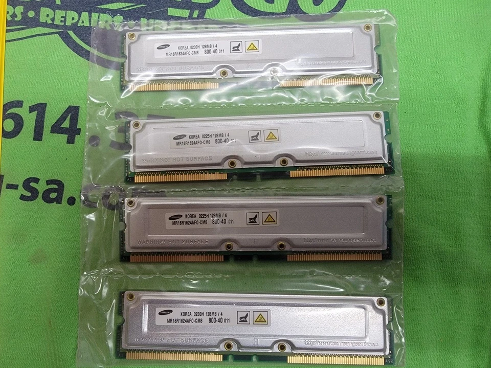 LOTE DE 4 memorias RDRAM RIMM Samsung 4 x 128 MB (512 MB) - MR16R1624AF0-CM8 Foto 1 de 1