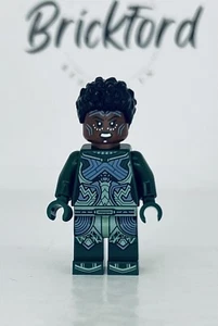 LEGO® Black Panther Nakia Dark Green Suit Minifigure sh844 From Set 76211. - Picture 1 of 2