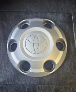 TOYOTA TACOMA CENTER CAP 4260B-04010 OEM FOR STEEL WHEEL 69459 - Picture 1 of 8