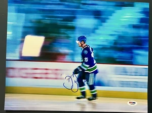DANIEL SEDIN SIGNED VANCOUVER CANUCKS AUTOGRAPHED 11x14 PHOTO PSA COA - Picture 1 of 2
