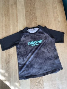 Dakine MTB Mountain Bike Kids Short Sleeve Top Jersey - Size 8 YRS - Picture 1 of 4