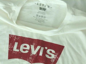 Vtg Levi's White Cotton T Shirt Mens L Red Batwing Logo Short Sleeve Tee VGC - Picture 1 of 5