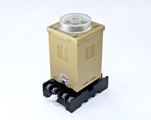 SUNGHO ST-M TIMER WITH BASE 5A 250V AC 50/60 HZ - Picture 1 of 6