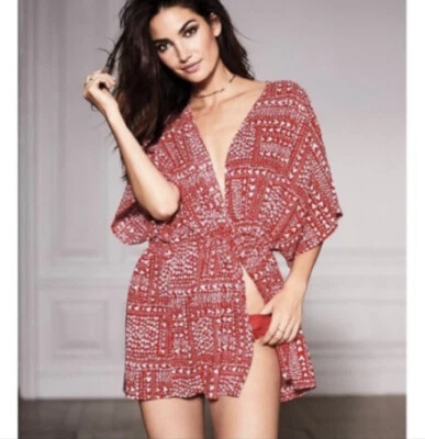 Bata kimono corazón Victoria’s Secret Foto 1 de 4