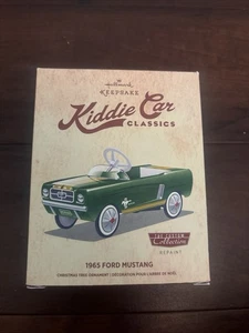 Hallmark Kiddie Car Classics 1965 Ford Mustang Christmas Ornament - Bild 1 von 4