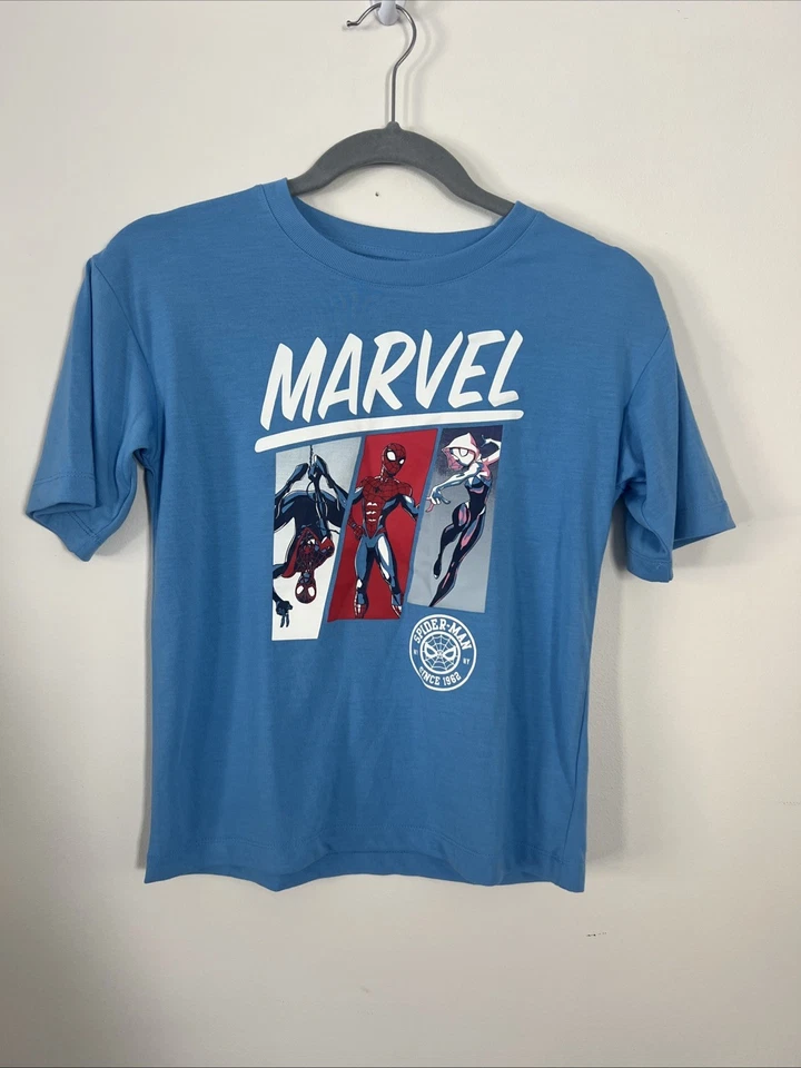 Camiseta manga corta GapKids Marvel Boys mediana (8) azul gráfico Spiderman Foto 1 de 4