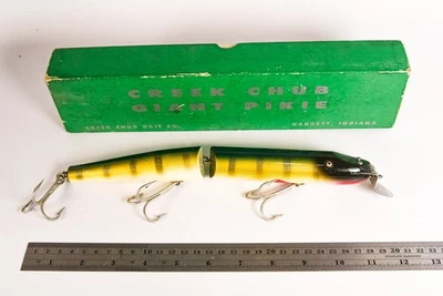 Vintage Creek Chub Giant Jointed Pikie Minnow Antique Fishing Lure in Box JJ9 - Image 1 of 4
