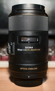 Sigma 105mm F2.8 Macro EX DG OS HSM 1:1 for Nikon F - Picture 1 of 5