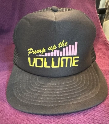 Sombrero vintage años 90 Pump Up The Volume Snapback negro rosa amarillo Foto 1 de 4