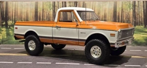 1:18 Acme 1972 Chevrolet K-10 4x4 Orange / White Limited Edition Diecast Model - Picture 1 of 18