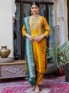 Sonnengelbes besticktes Seidenanzug Set mit rosa Bandhani Dupatta 🌞💗 - Bild 1 von 6