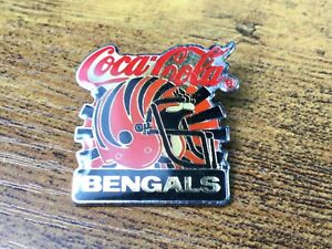 Nfl Cincinnati Bengals & Coca Cola Collectible Helmet Logo Lapel Pin