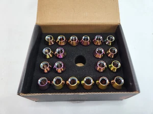 Mishimoto Neo Chrome M12 x 1.5 Aluminum Locking Lug Nuts MMLG-15-LOCKNC - Picture 1 of 6
