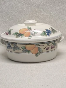 Mikasa Intaglio Garden Harvest 1.5 Quart Covered Casserole EUC - Picture 1 of 7