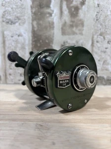 ⭐️VINTAGE Heddon 3200 Mark IV⭐️Green Bait Casting Fishing Reel Levelwind⭐️Japan - Picture 1 of 7