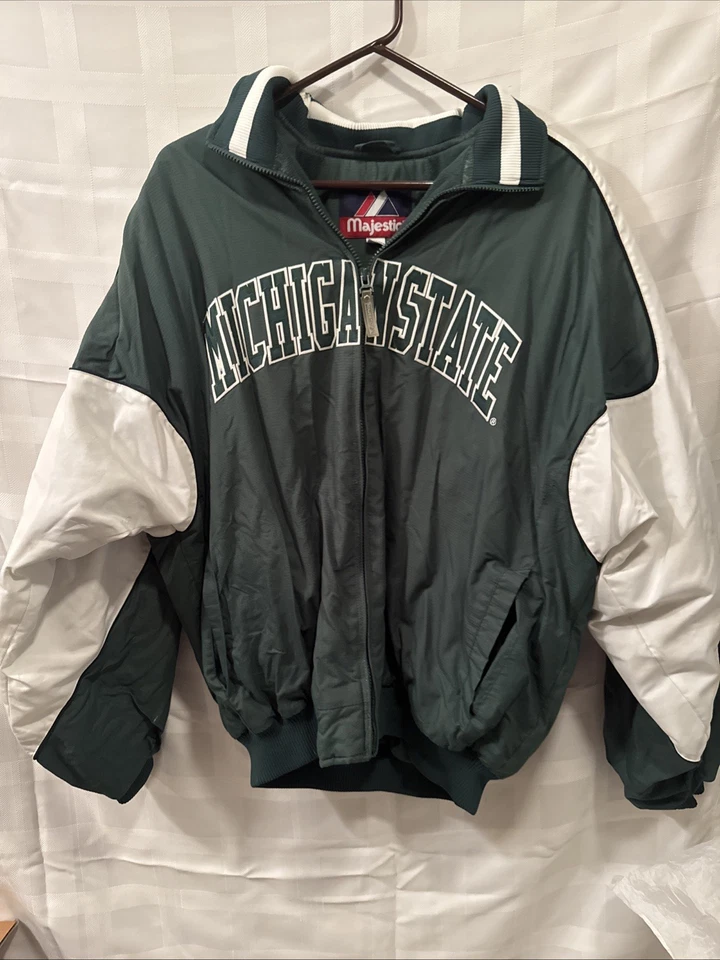 JAQUETA RARA MAJESTOSA NCAA MICHIGAN STATE "SPARTANS" TODA COSTURADA LOGOTIPOS GG - Imagem 1 de 4