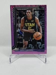 2025-26 TOPPS BALONCESTO CODY WILLIAMS ROSA HOLO LÁMINA PARALELO SP MAVERICKS - Imagen 1 de 2