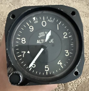 Airplane KOLLSMAN ALTIMETER P/N 22-09465-1 Tested, Works! - Picture 1 of 14