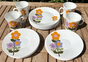 Retro Dolly Days Hostess Tableware Fine Bone China By John Russell 16 Piece Set - Picture 1 of 24