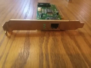 Network LAN CARD DFE-530TX+ REV.E1 - NETWORK INTERFACE CARD - Picture 1 of 3