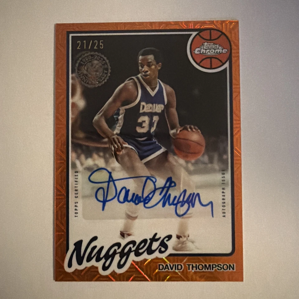 Mojo naranja David Thompson cromado Topps 2025-26 automático 21/25 Denver Nuggets Foto 1 de 2