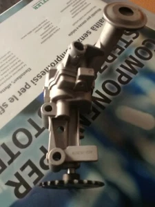 7700600252 POMPA OLIO PER RENAULT CLIO II-ESPACE III-IV-KANGOO-EXPRESS 1.9DTI - Picture 1 of 4