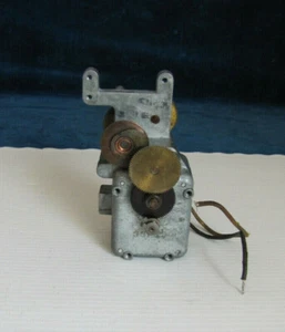 Motor Wallbox Seeburg 3W1 y 3W100 en funcionamiento - limpio, engrasado y listo para instalar - Imagen 1 de 4