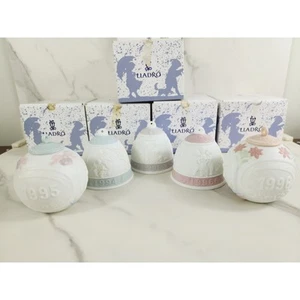 Lladro Weihnachtskugel Glocke Ornamente 1994 1995 1996 1998 geprägt 3" mit Box x5 - Bild 1 von 18