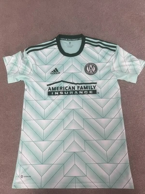 Atlanta United 2021/22 MLS away football shirt - Image 1 of 3