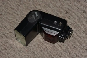 Tested Nikon SB 24 zoom electronic flash for parts - sort of working - Picture 1 of 14