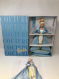 Poupée Barbie Couture Collection Sérénade en satin Barbie 1997 - Photo 1/3