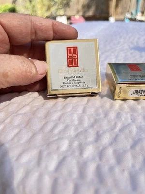 Elizabeth Arden Eyeshadow Number Eight Chocolate Never Used - Image 1 of 4