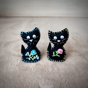 OOAK Barbie Skipper Puppe Zubehör - SCHWARZE FILZKATZE mit GOOGLY EYES. Lot 2 Kat. - Bild 1 von 9