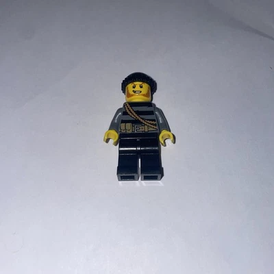 Lego Sneak Thief Gold Tooth Minifigure  - Image 1 of 4