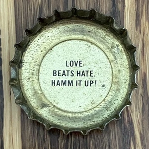 1970 USA Hamm It Up! Lustiges Kronkorken: Liebe schlägt Hass - Bild 1 von 2