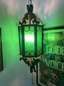 NICE VINTAGE BRASS ORNAMENTAL SWAG HANGING LIGHT MCM BAR LOUNGE - Picture 1 of 11