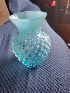 Vintage Fenton Blue Opalescent 5.5 In Vase Rare Shape - Picture 1 of 4