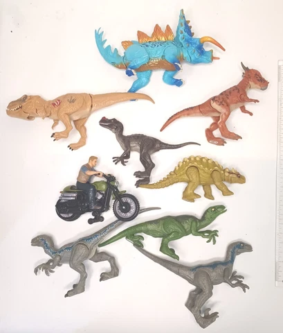 Jurassic World Owen Grady & Hybrid Basher Biters & More Figures Mega! Lot! of 9 Cover