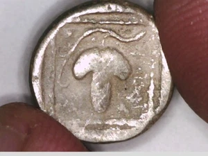 GREECE THRACE MARONEIA BRANCH OF GRAPES HORSE TRIOBOL HEMIDRACHM SILVER COIN - Picture 1 of 8
