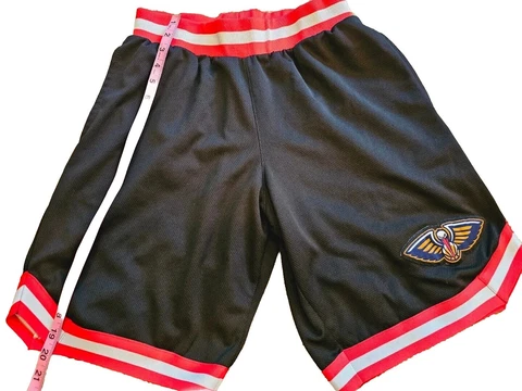 New Orleans Pelicans Basketball Shorts Men's Med Cover