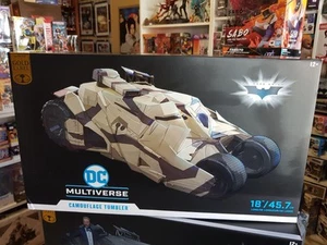 DC Multiverse Batman Fahrzeug Tumbler Camouflage Batmobil 45 cm - Bild 1 von 4