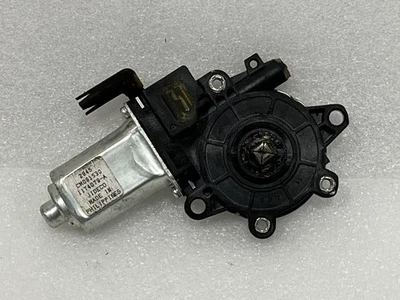 2006 CHEVROLET COLORADO RIGHT PASSENGER SIDE REAR DOOR WINDOW MOTOR 19167714 - Image 1 of 4