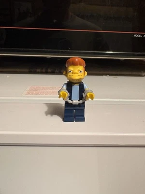 LEGO Simpsons Snake Minifigure Sim024 From the Kwik-E MART Set 71016 - Image 1 of 3