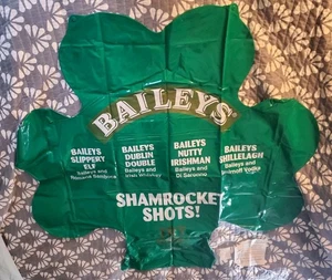 Trébol inflable gigante 1993 promoción publicitaria Baileys crema irlandesa trébol - Imagen 1 de 5