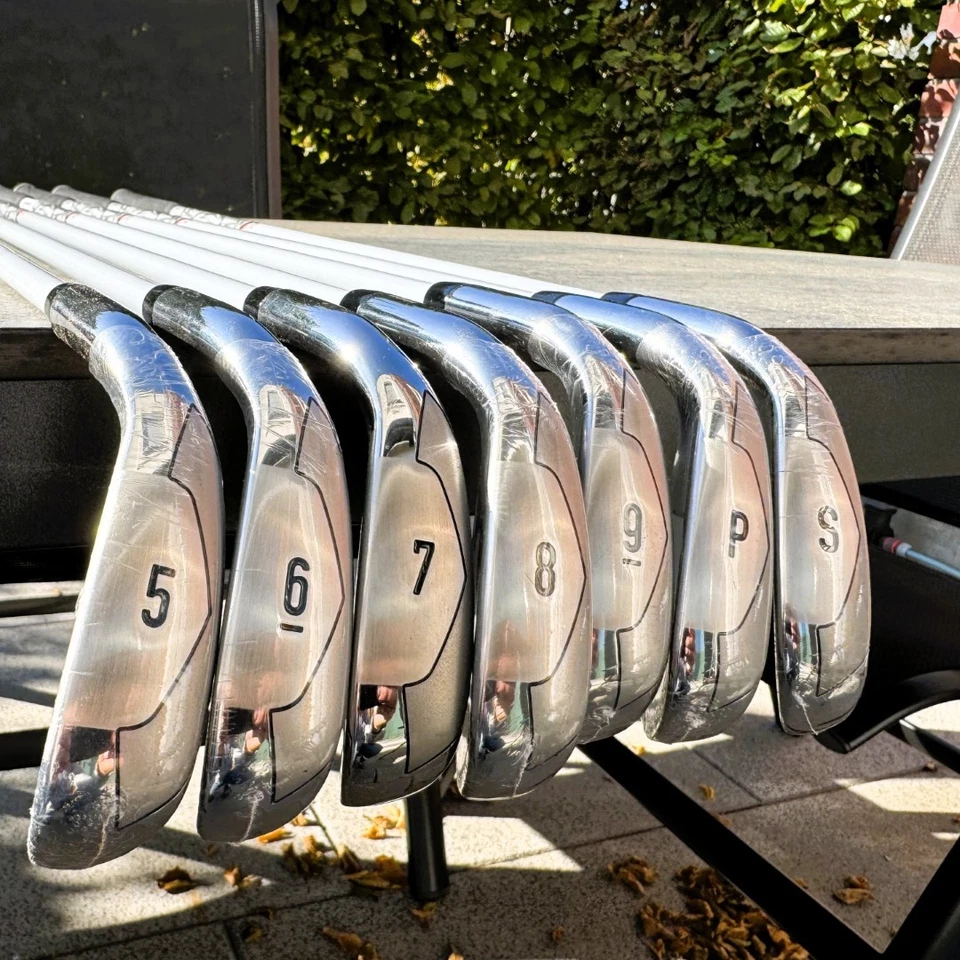 Callaway X-Hot Eisensatz Herren / 5-SW / Regular Flex / Project X Graphitschaft - Bild 1 von 4