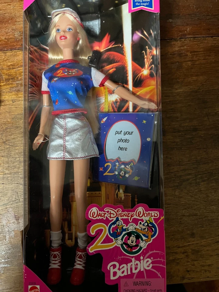 Muñeca Barbie exclusiva de Walt Disney World 2000 nuevo milenio nueva en caja Foto 1 de 1